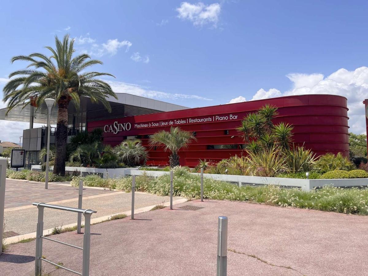 Fréjus, 1 Pièce, 4 Personnes - Fr-1-226a-57 *